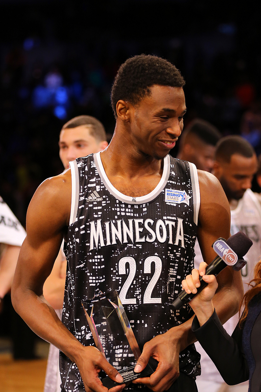 加时末段突围战来临;金州勇士围绕NBA总决赛再遭质疑;气氛紧张;高层口径保持一致的简单介绍 加时末段突围战来临;金州勇士围绕NBA总决赛再遭质疑;气氛紧张;高层口径保持一致的简单介绍