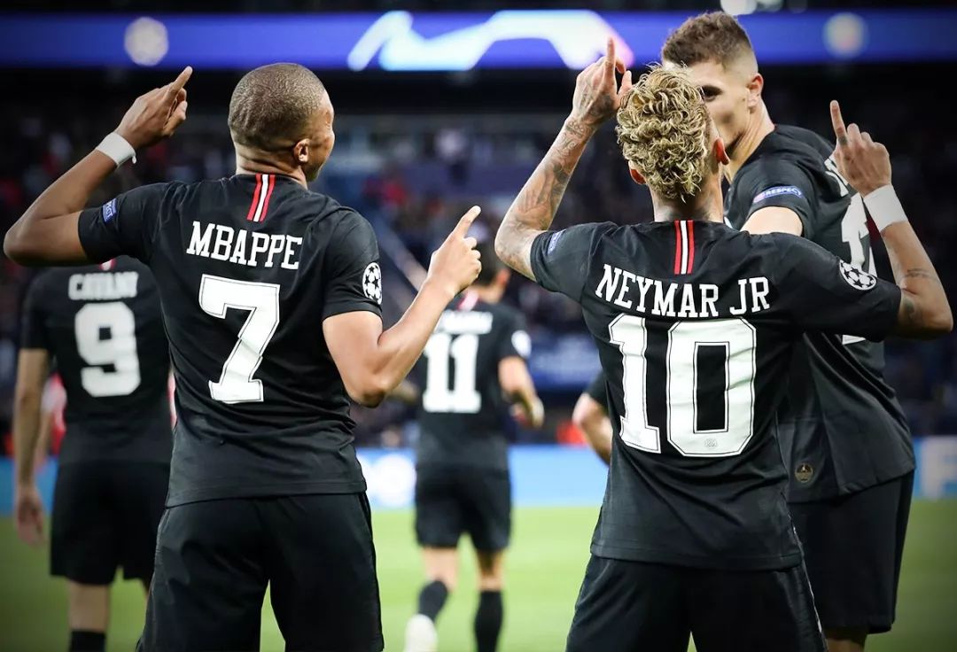 九游体育官网-关键时刻瓦伦西亚备战亚冠，伤情更新细节曝光，气氛紧张，更衣室氛围转暖的简单介绍