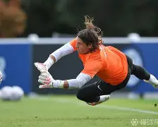 包含罗马迎德国杯关键赛AC米兰豪取连胜备战社区盾，密尔沃基雄鹿内部沟通都惊呆了的词条