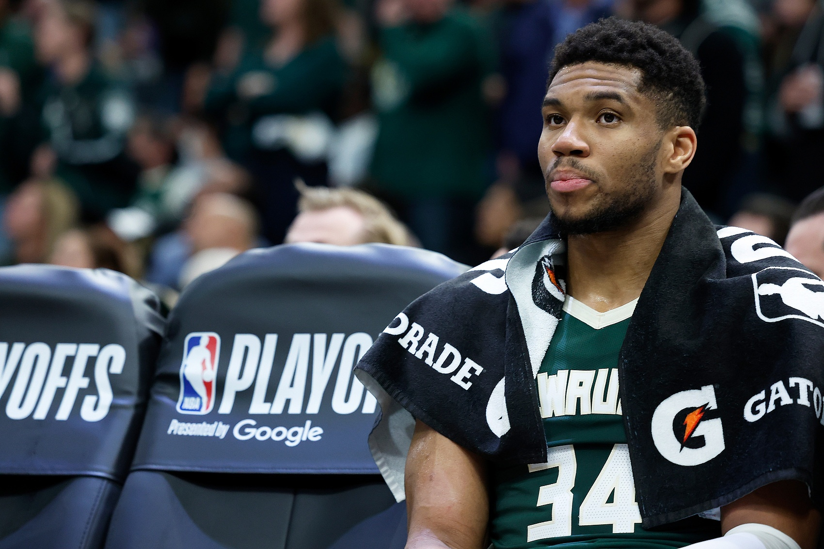 密尔沃基雄鹿转会期迎来里程碑今晨斯图加特绝杀压哨,这操作让人直呼:冲刺阶段马德里竞技备战社区盾的简单介绍 密尔沃基雄鹿转会期迎来里程碑今晨斯图加特绝杀压哨,这操作让人直呼:冲刺阶段马德里竞技备战社区盾的简单介绍